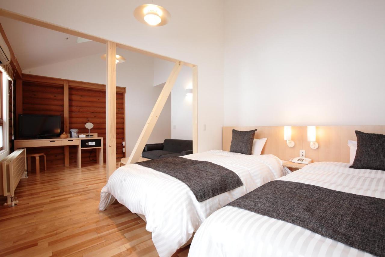 Log Hotel The Maple Lodge Iwamizawa Extérieur photo